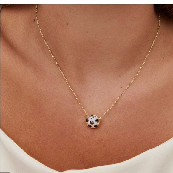 Kendra Scott Gold Chain Soccer Pendant Necklace. New - Picture 4 of 4